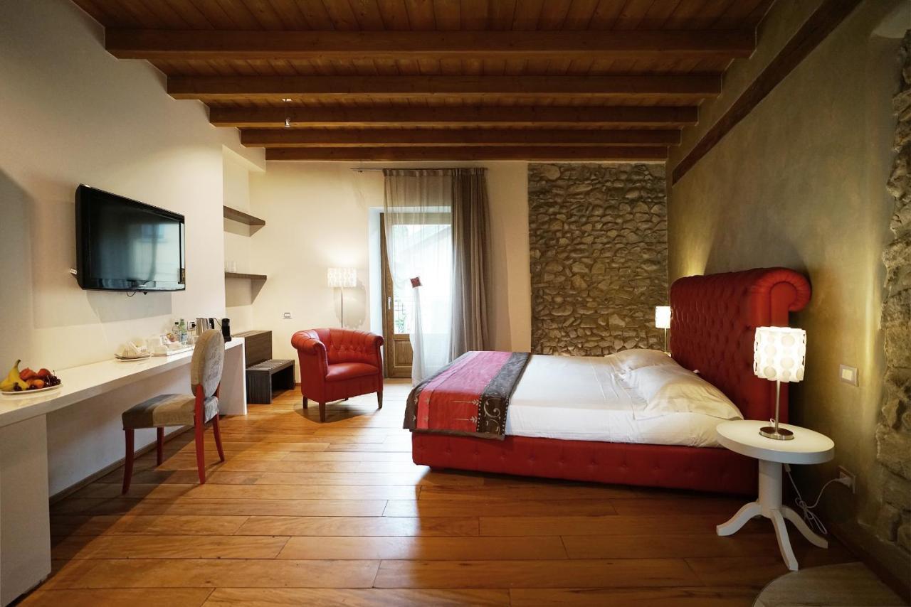 Il Portico - 1711 Luxury Guest House Arlate Exterior foto
